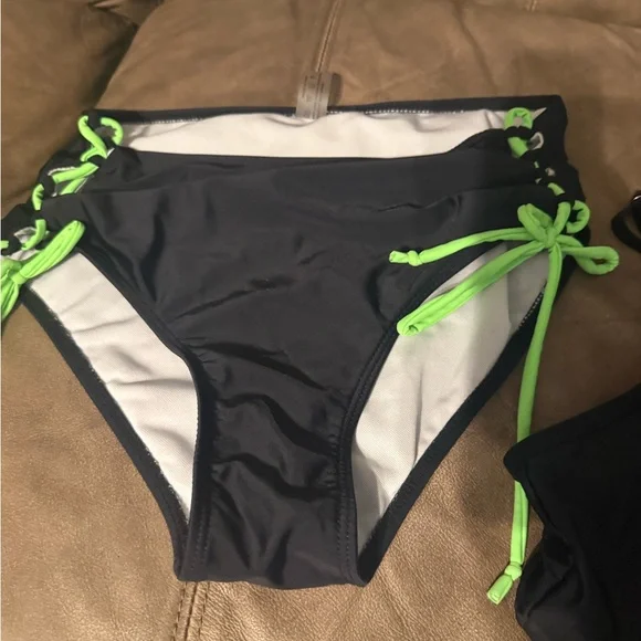 SHEIN bikini bundle - Picture 11 of 13